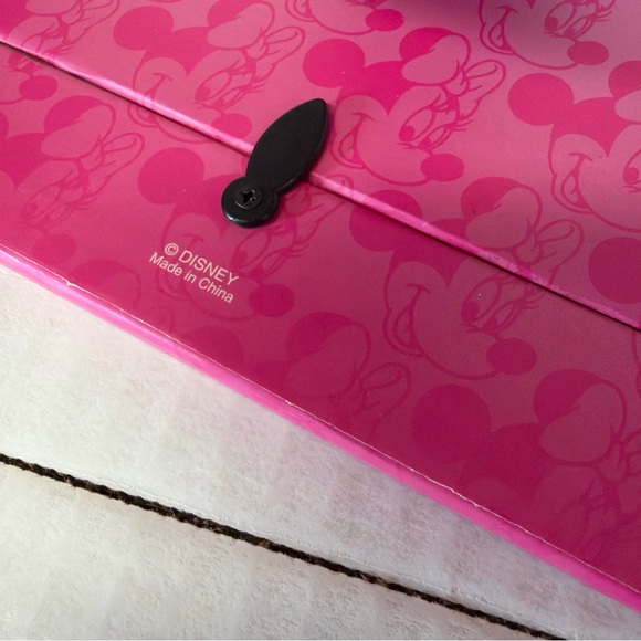 Minnie Mouse Pink Chic Photo Frame - Picture 4 of 5